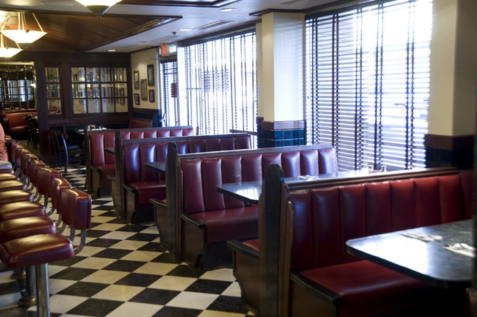 Imagen del bar/restaurante del Hotel Golden Gate and Casino. Foto 3