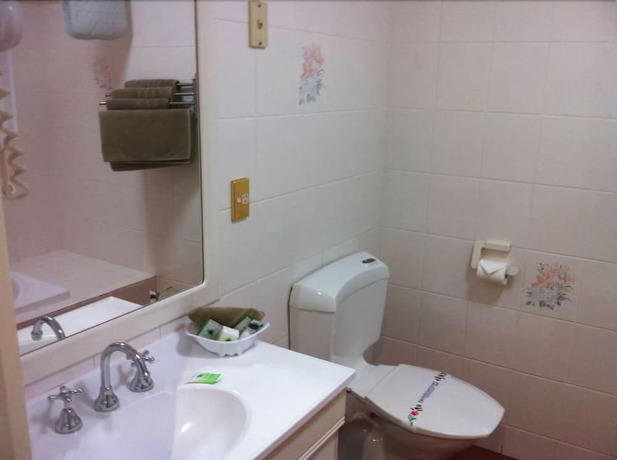 Imagen de la habitación del Hotel Golden Grain Motor Inn. Foto 21