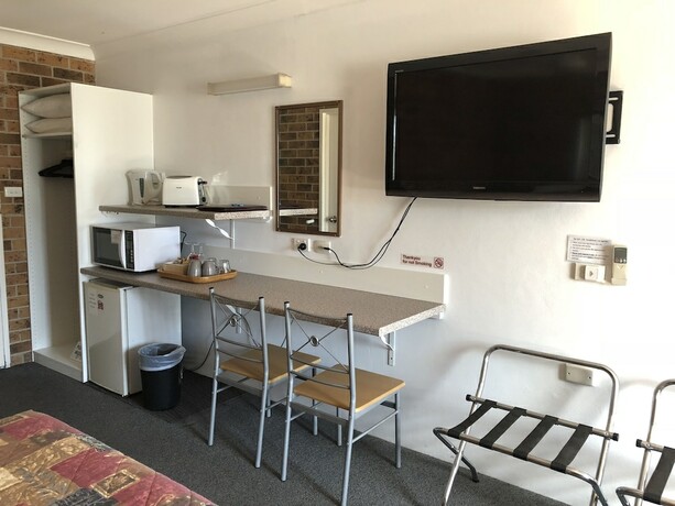 Imagen de la habitación del Hotel Golden Grain Motor Inn. Foto 25