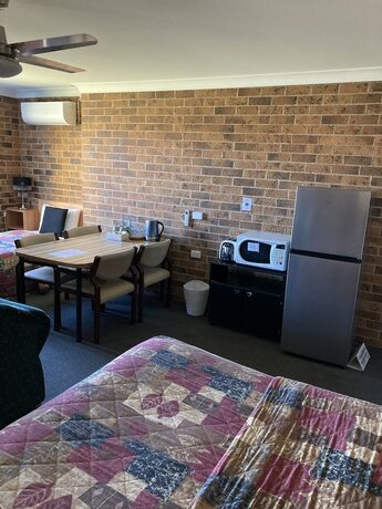 Imagen de la habitación del Hotel Golden Grain Motor Inn. Foto 26