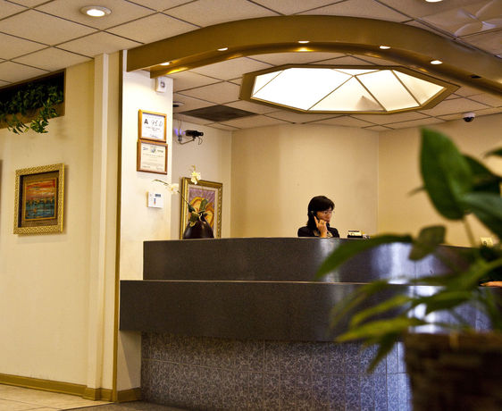 Imagen de los interiores del Hotel Golden Green. Foto 11