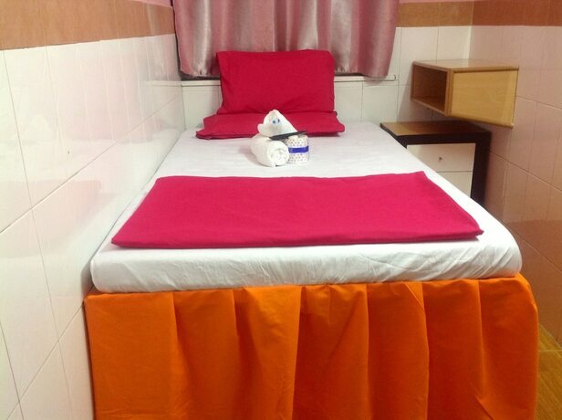 Imagen de la habitación del Hotel Golden Guest House. Foto 17