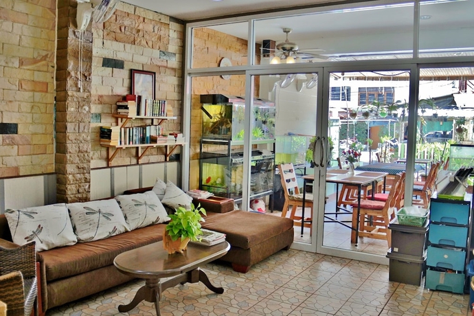 Imagen de los interiores del Hotel Golden Guesthouse, Cha Am. Foto 17