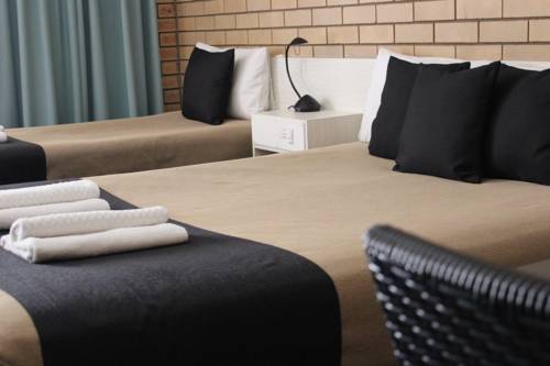 Imagen de la habitación del Hotel Golden Harvest Motor Inn. Foto 5