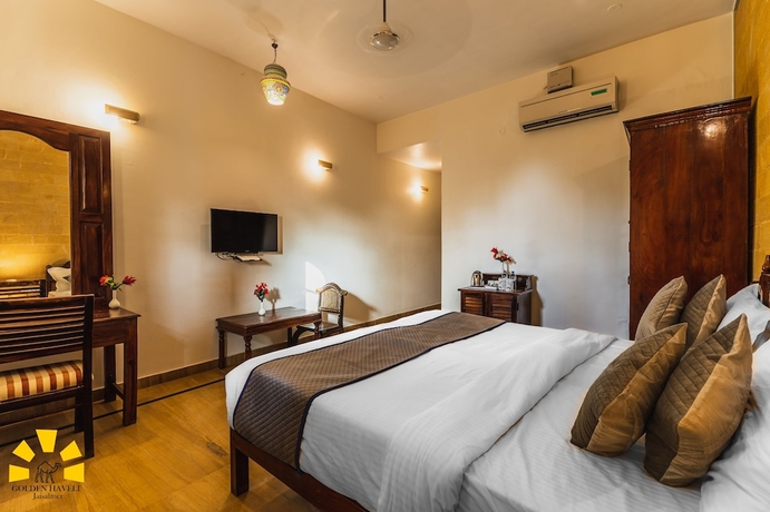 Imagen de la habitación del Hotel Golden Haveli. Foto 13