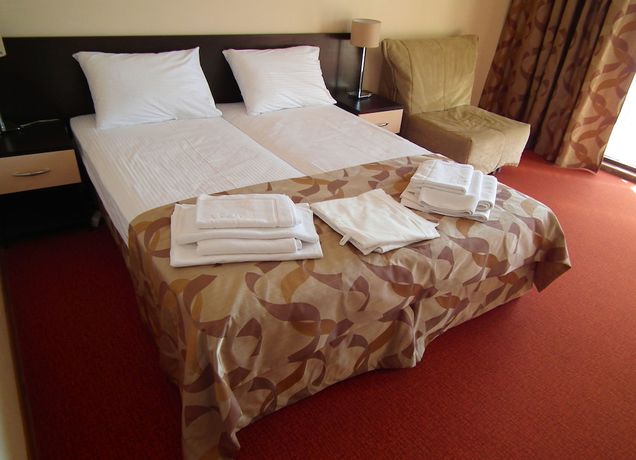 Imagen de la habitación del Hotel Golden Hills. Foto 7