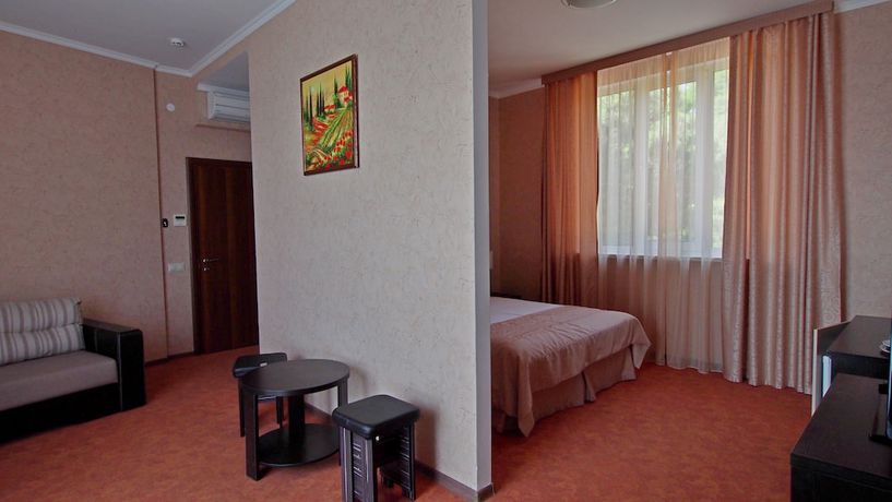 Imagen de la habitación del Hotel Golden Hills. Foto 9