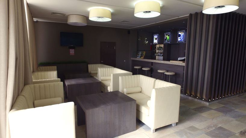 Imagen del bar/restaurante del Hotel Golden Hills. Foto 5