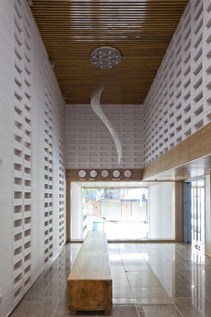 Imagen de los interiores del Hotel Golden Holiday Nha Trang. Foto 9