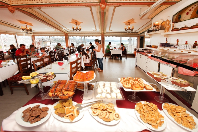 Imagen del bar/restaurante del Hotel Golden Horn - Special Class. Foto 3