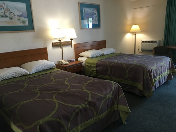 Imagen de la habitación del Hotel Golden Host Resort - Sarasota. Foto 8