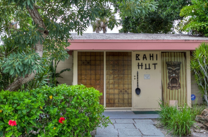 Imagen de los exteriores del Hotel Golden Host Resort - Sarasota. Foto 13