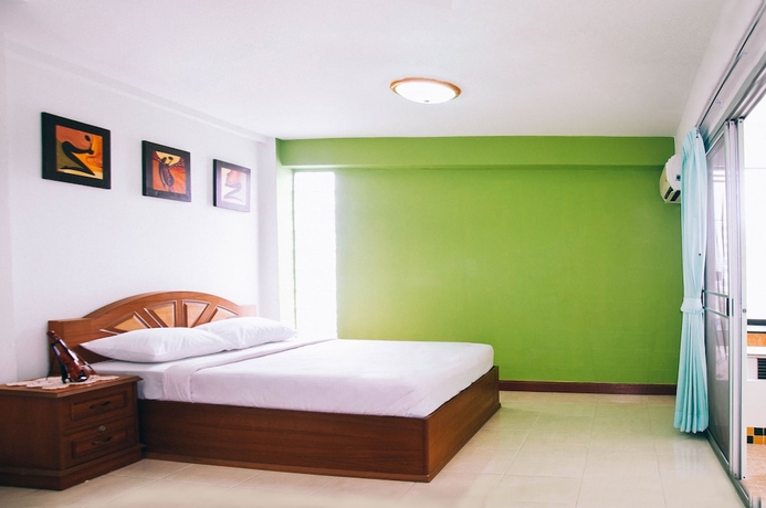 Imagen general del Hotel Golden House At Onnut Station. Foto 1