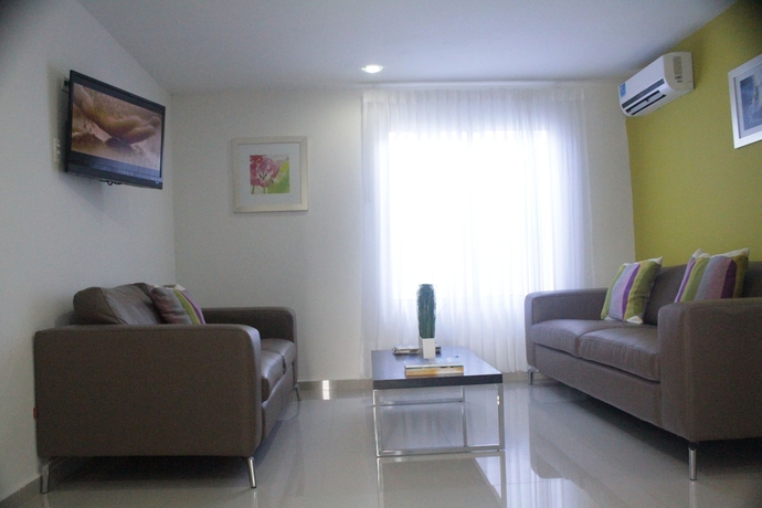 Imagen de los interiores del Hotel Golden House, Barranquilla. Foto 8
