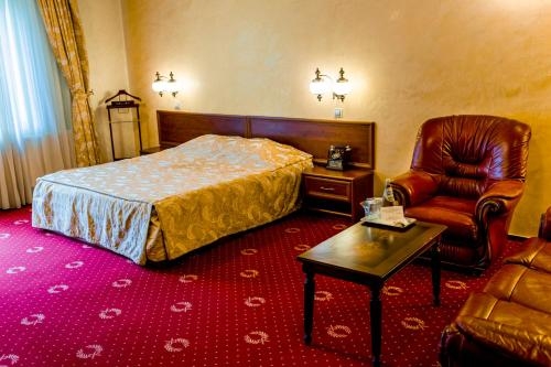 Imagen de la habitación del Hotel Golden House, Craiova. Foto 6