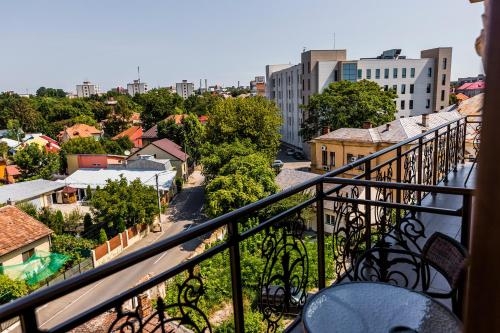 Imagen de la habitación del Hotel Golden House, Craiova. Foto 7