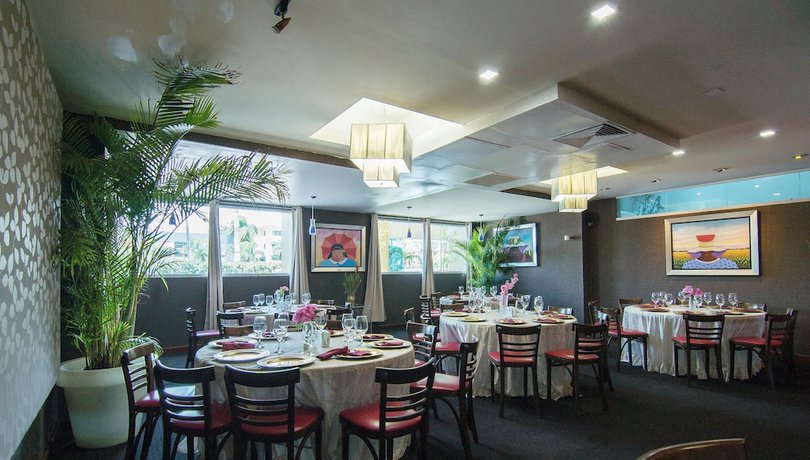 Imagen del bar/restaurante del Hotel Golden House and Restaurant. Foto 9