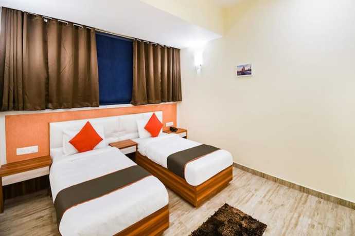 Imagen de la habitación del Hotel Golden I. Foto 8