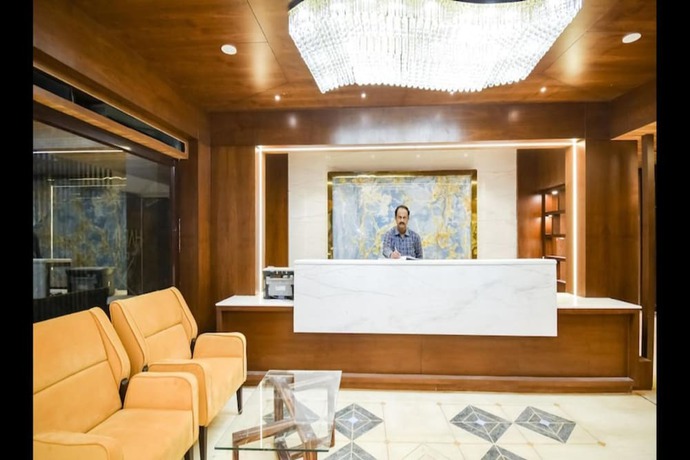 Imagen de los interiores del Hotel Golden I. Foto 20