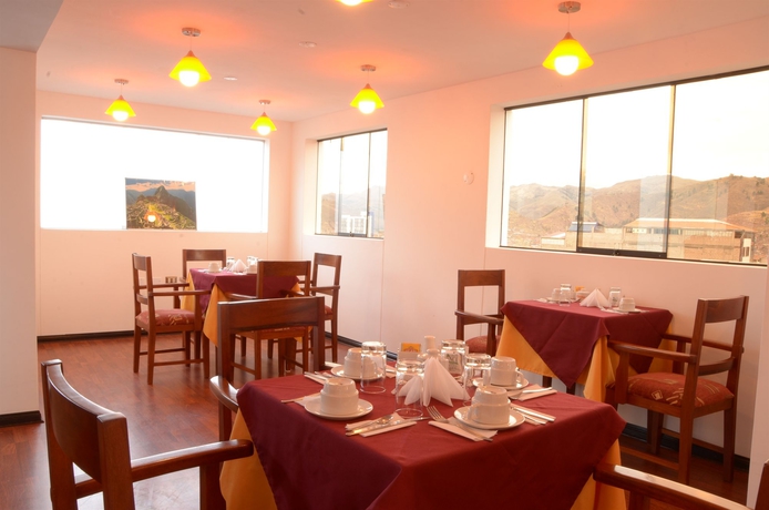 Imagen del bar/restaurante del Hotel Golden Inca. Foto 7