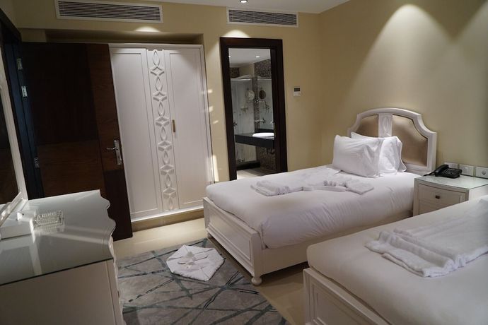 Imagen de la habitación del Hotel Golden Jewel. Foto 7