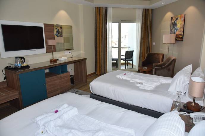 Imagen de la habitación del Hotel Golden Jewel. Foto 9