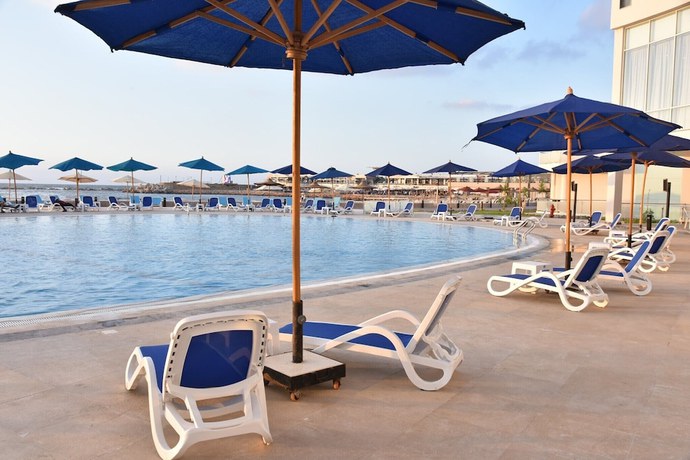 Imagen de la piscina del Hotel Golden Jewel. Foto 19