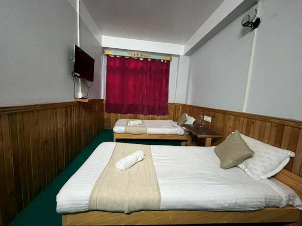 Imagen de la habitación del Hotel Golden Kang Lachen. Foto 6