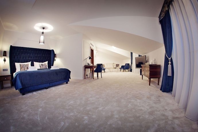 Imagen de la habitación del Hotel Golden Key. Foto 1