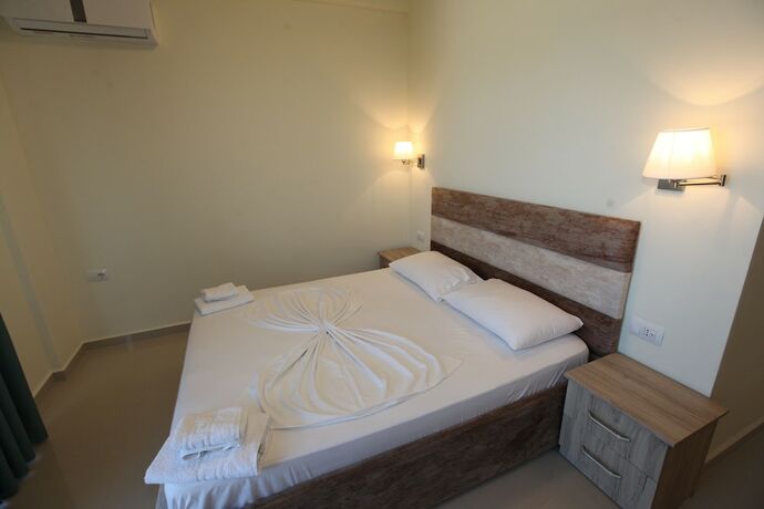 Imagen general del Hotel Golden, Ksamil. Foto 1