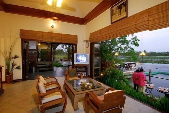 Imagen de la habitación del Hotel Golden Lake View Boutique Resort. Foto 5