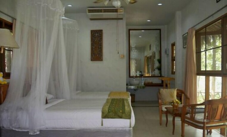 Imagen de la habitación del Hotel Golden Lake View Boutique Resort. Foto 16