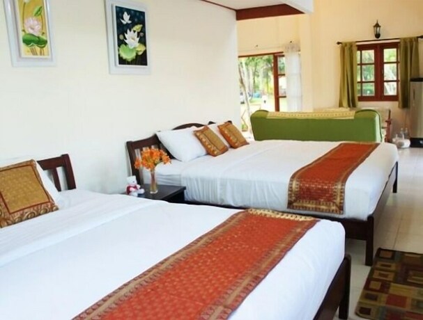 Imagen de la habitación del Hotel Golden Lake View Boutique Resort. Foto 18