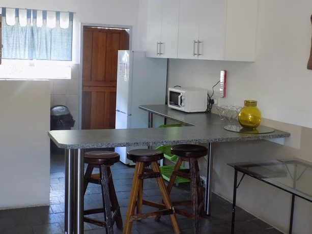 Imagen de la habitación del Hotel Golden Lantern Guest Lodge. Foto 17