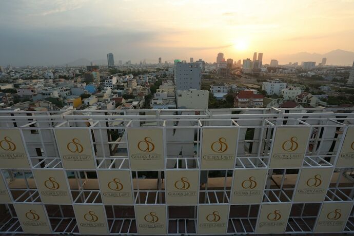 Imagen general del Hotel Golden Light. Foto 1