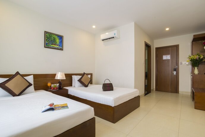 Imagen de la habitación del Hotel Golden Light. Foto 23