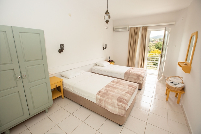 Imagen de la habitación del Hotel Golden Lighthouse. Foto 9