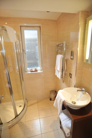 Imagen de la habitación del Hotel Golden Lion. Foto 3