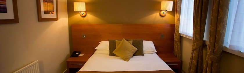 Imagen de la habitación del Hotel Golden Lion. Foto 4