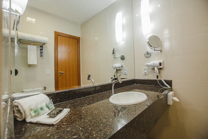 Imagen de la habitación del Hotel Golden Lis Boutique. Foto 13