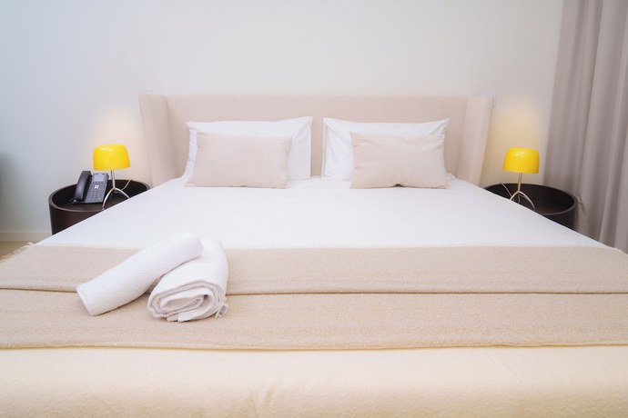 Imagen de la habitación del Hotel Golden Lisbon. Foto 10