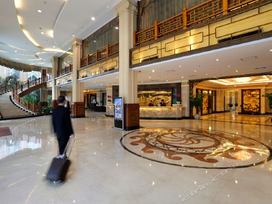Imagen general del Hotel Golden Lotus Herton Seaview Hotel. Foto 2