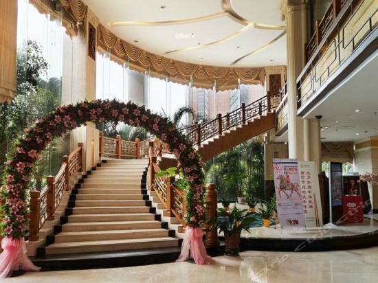 Imagen general del Hotel Golden Lotus Herton Seaview Hotel. Foto 4