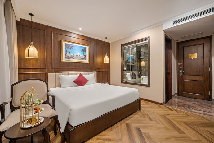Imagen de la habitación del Hotel Golden Lotus Luxury Da Nang. Foto 5