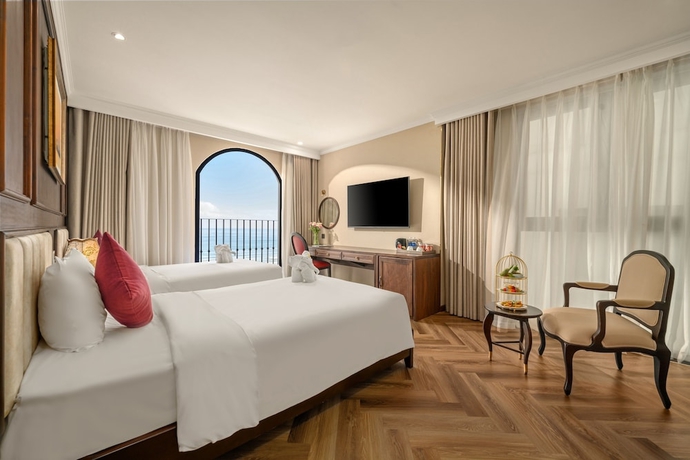 Imagen de la habitación del Hotel Golden Lotus Luxury Da Nang. Foto 10