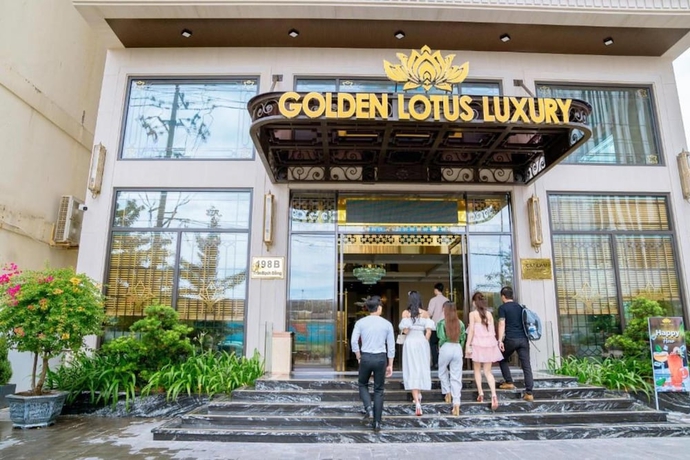 Imagen de los interiores del Hotel Golden Lotus Luxury Da Nang. Foto 17