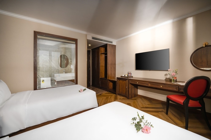 Imagen de la habitación del Hotel Golden Lotus Luxury Da Nang. Foto 14