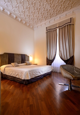 Imagen de la habitación del Hotel Golden, Ludovisi. Foto 8