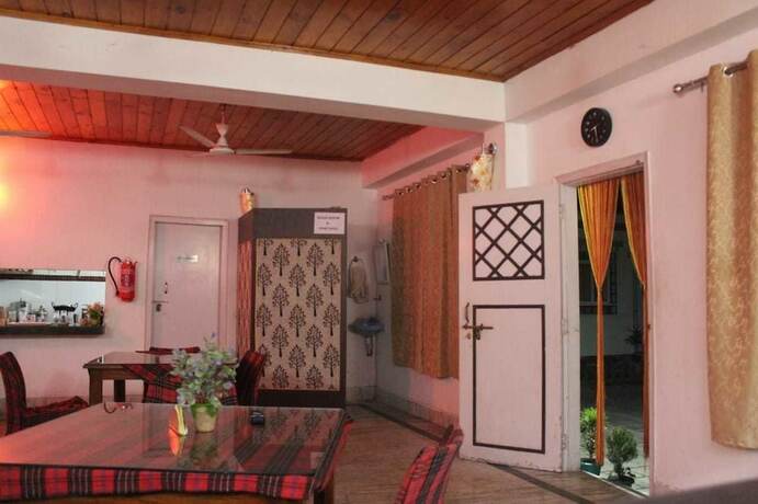 Imagen general del Hotel Golden Mahseer Riverside Resort. Foto 4