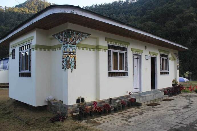 Imagen general del Hotel Golden Mahseer Riverside Resort. Foto 10